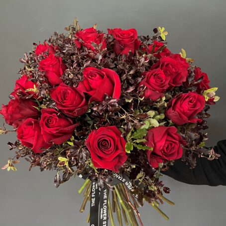 red-rose-valentines-bouquet